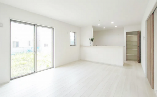 福山市、新築一戸建ての居間画像です