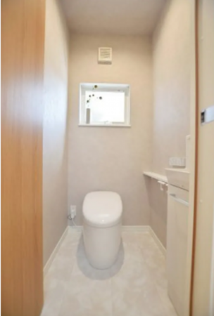福山市東町、新築一戸建てのトイレ画像です