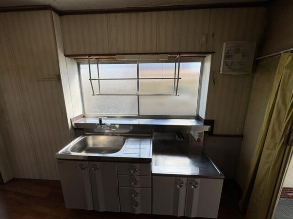 福山市新市町大字下安井、中古一戸建てのキッチン画像です