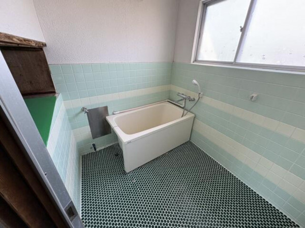 福山市新市町大字下安井、中古一戸建ての風呂画像です