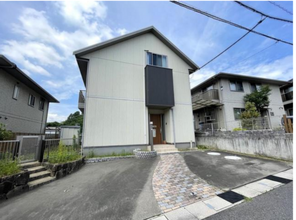 福山市春日町浦上、中古一戸建ての外観画像です