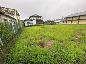 福山市加茂町大字下加茂、土地の前面道路を含む現地写真画像です