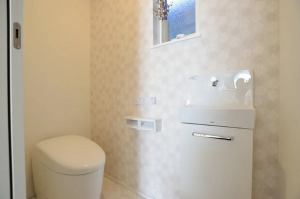 福山市御門町、新築一戸建てのトイレ画像です