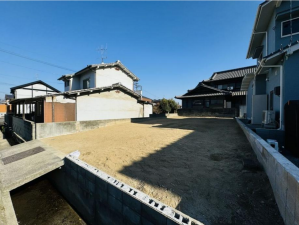 福山市水呑町、土地の前面道路を含む現地写真画像です