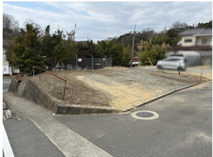福山市、土地の前面道路を含む現地写真画像です