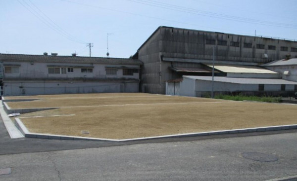 福山市駅家町大字近田、土地の前面道路を含む現地写真画像です