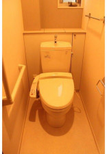 福山市南本庄、中古一戸建てのトイレ画像です