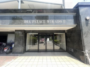 福山市御門町、マンションのエントランス画像です