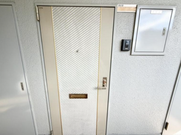福山市御門町、マンションの玄関画像です