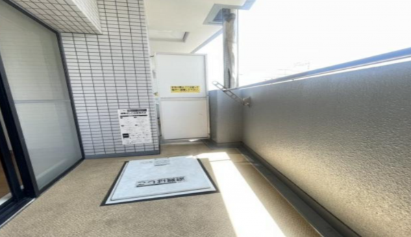福山市御門町、マンションのバルコニー画像です