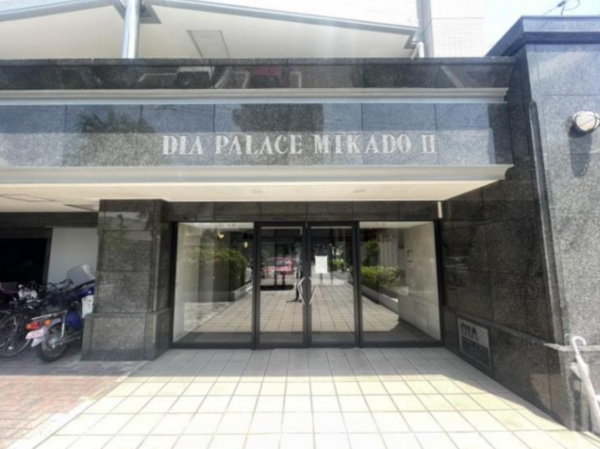 福山市御門町、マンションのエントランス画像です