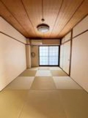福山市西町、マンションの内装画像です
