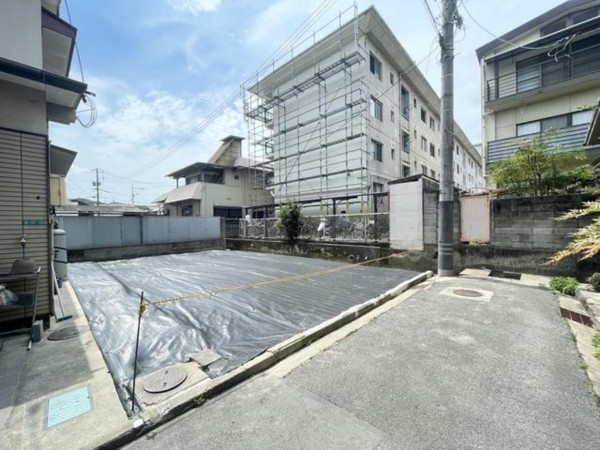 福山市草戸町、土地の前面道路を含む現地写真画像です