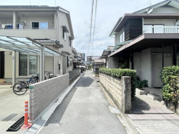 福山市草戸町、土地の前面道路を含む現地写真画像です
