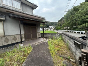 福山市坪生町、中古一戸建ての外観画像です