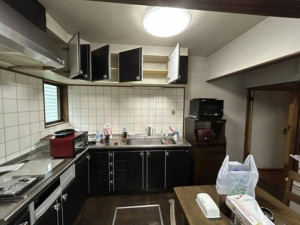 福山市坪生町、中古一戸建てのキッチン画像です
