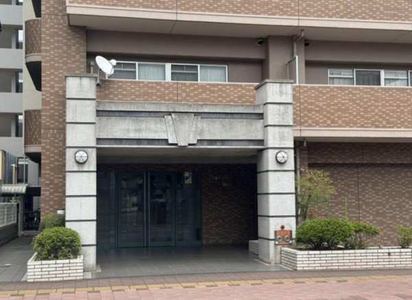 福山市西町、マンションのエントランス画像です