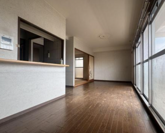 福山市西町、マンションの内装画像です