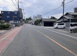 福山市本町、土地の前面道路を含む現地写真画像です