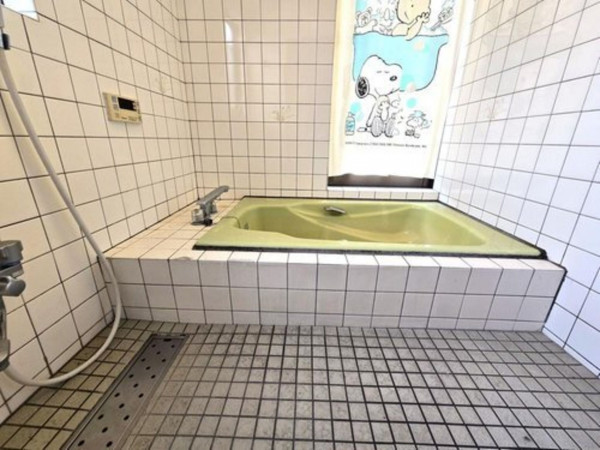 福山市西新涯町、中古一戸建ての風呂画像です