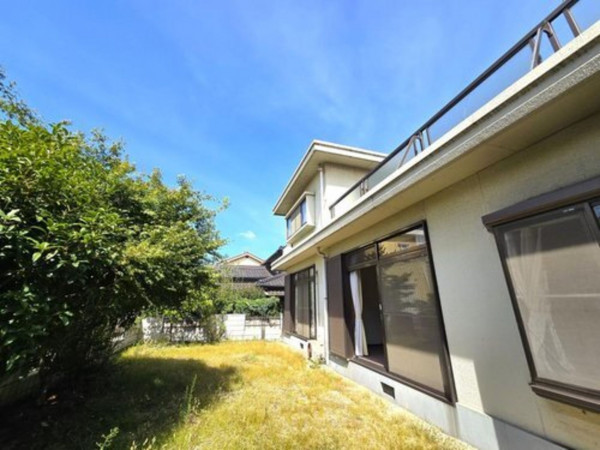 福山市西新涯町、中古一戸建ての外観画像です