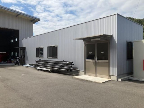福山市神辺町川南、収益物件/工場の外観画像です