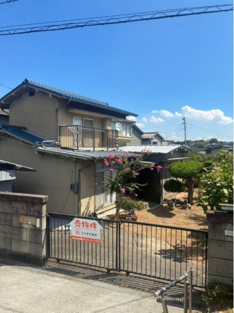 福山市瀬戸町山北、中古一戸建ての外観画像です