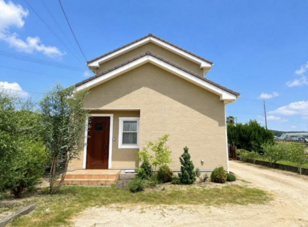 福山市加茂町字中野、中古一戸建ての外観画像です