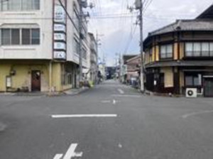 福山市光南町、土地の前面道路を含む現地写真画像です
