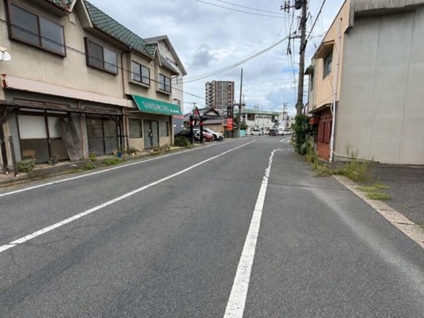 福山市南本庄、土地の前面道路を含む現地写真画像です