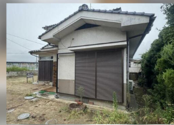 福山市神辺町下御領、中古一戸建ての外観画像です