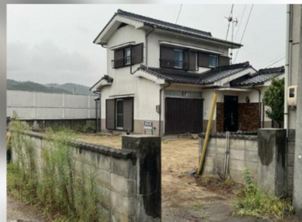 福山市神辺町下御領、中古一戸建ての外観画像です