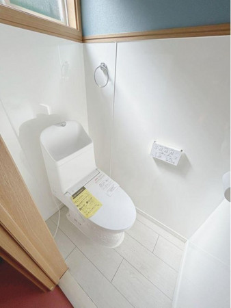 福山市入船町、中古一戸建てのトイレ画像です