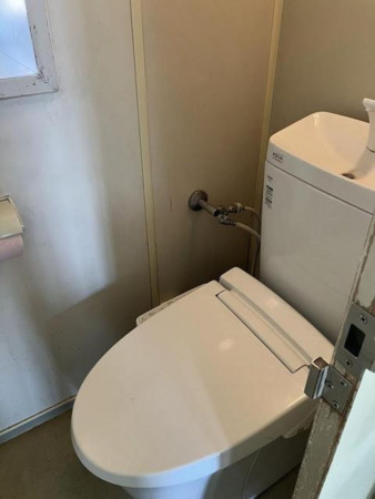 福山市西町、マンションのトイレ画像です