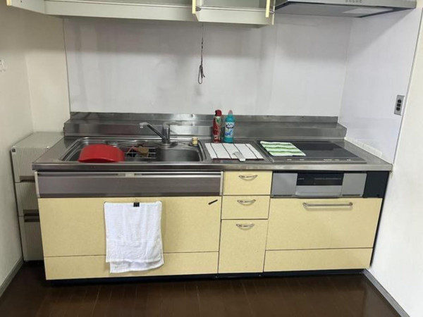 福山市西町、マンションのキッチン画像です