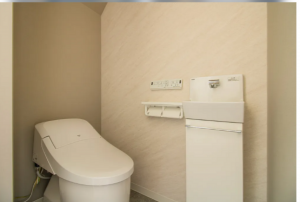 福山市千田町、新築一戸建てのトイレ画像です