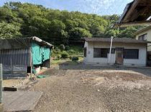 福山市郷分町、土地の前面道路を含む現地写真画像です