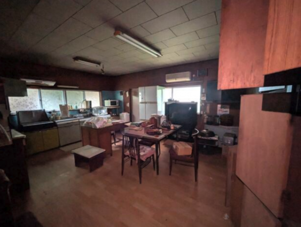 福山市新市町大字戸手、中古一戸建ての画像です