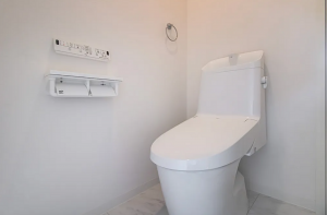 福山市春日町、新築一戸建てのトイレ画像です