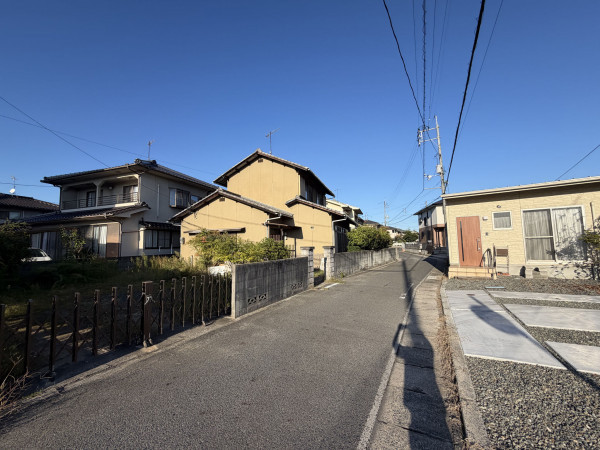 福山市神辺町字道上、土地の前面道路を含む現地写真画像です