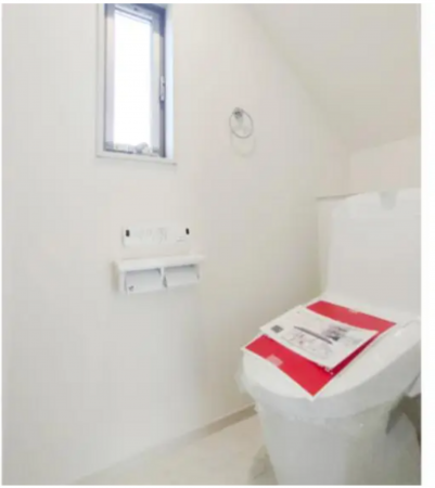 福山市瀬戸町山北、新築一戸建てのトイレ画像です