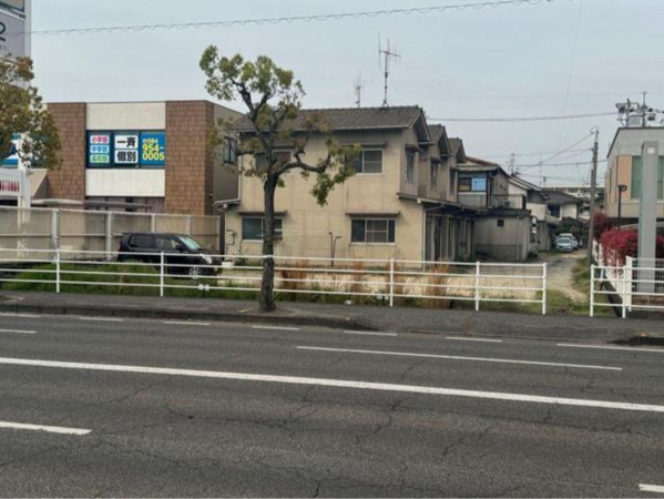 福山市川口町、土地の前面道路を含む現地写真画像です