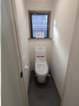 福山市手城町、中古一戸建てのトイレ画像です