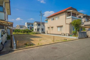 福山市手城町、新築一戸建ての前面道路を含む現地写真画像です