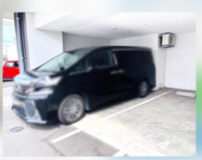 福山市三吉町、マンションの駐車場画像です
