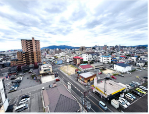 福山市三吉町、マンションの周辺の街並み画像です