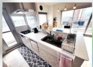 福山市三吉町、マンションのキッチン画像です