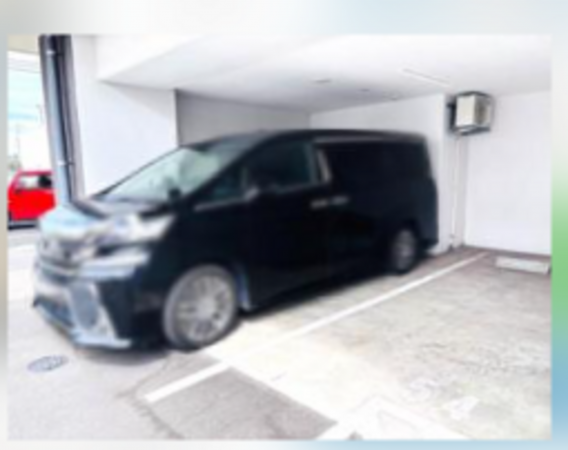 福山市三吉町、マンションの駐車場画像です