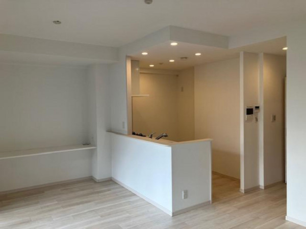 福山市東桜町、マンションの内装画像です