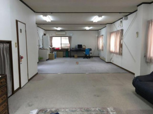福山市沖野上町、収益物件/店舗付住宅の内装画像です